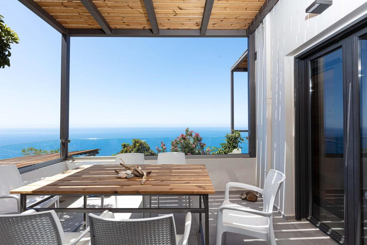 Anemos Luxury Villas 罗达奇诺 外观 照片